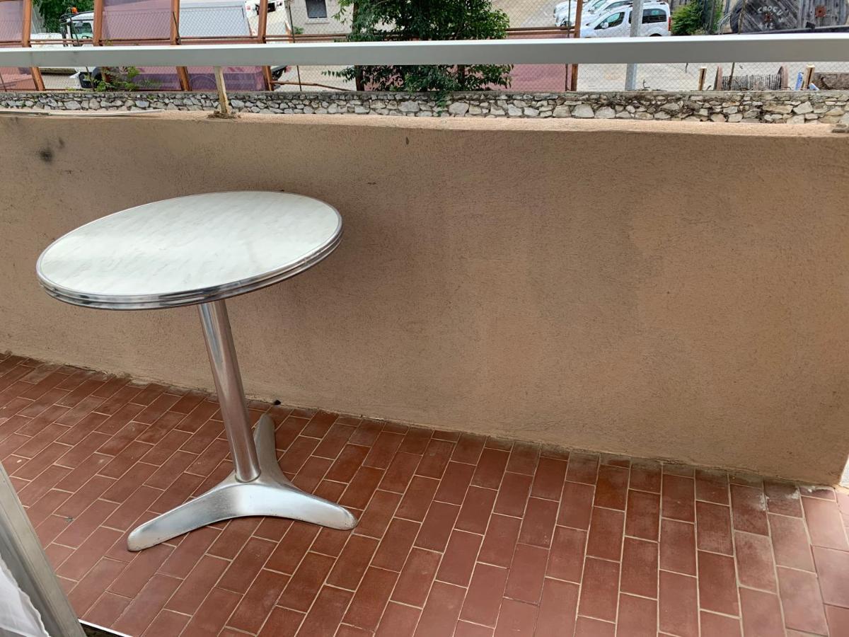 Ferienwohnung Nimes Studio Les Lavandes Parking Securise Exterior foto